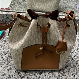 Michael Kors Brown and Cream Shoulder Bag